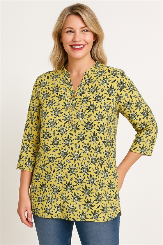Christy dame skjorte med kinakrave i gul med marine blomster