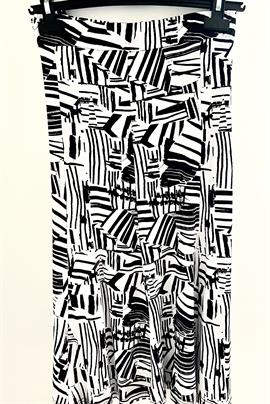 Flot nederdel fra Signature med grafisk mønster i sort og hvid - kun str. L