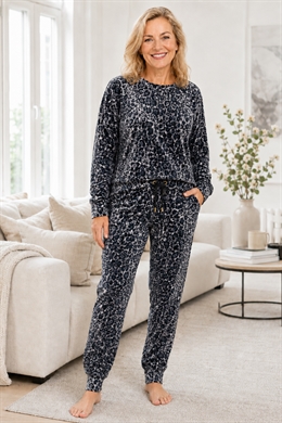 sunday-hjemmedragt-leopard-graa-sort