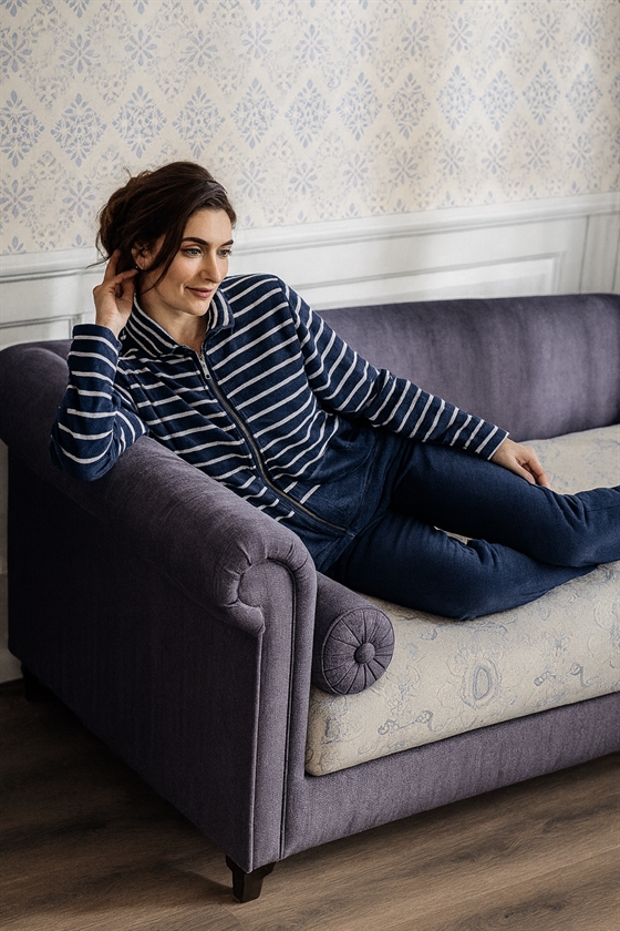 Blå stribet hjemmedragt / veloursæt fra Brandtex til damer