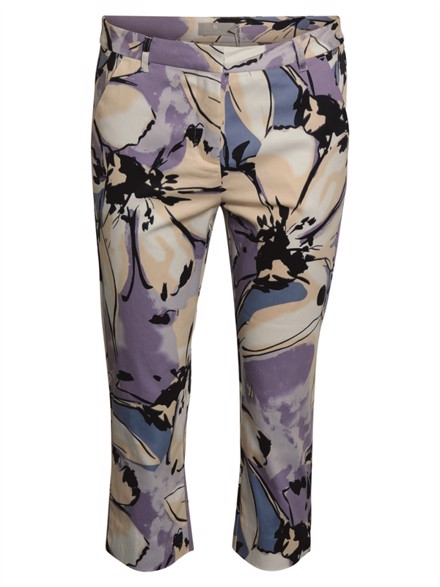 Capri buks fra Brandtex med mønster af lilla blomster