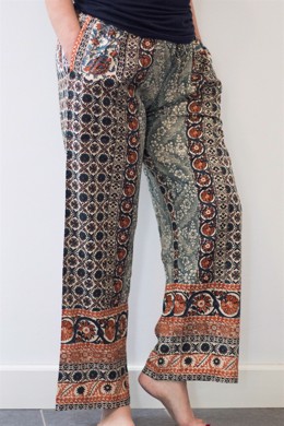 Bukser med mønster Smarte mønstrede bukser. Køb online nu