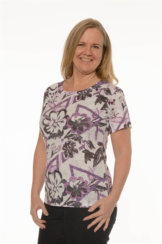 Mudflower T-shirt dame med lilla blomster og små sten