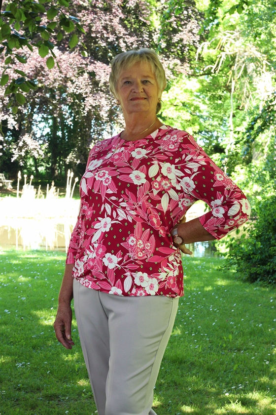 Signature t-shirt dame i rosa mønster 3/4 ærme