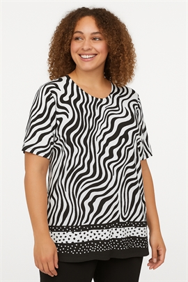 Lea H Tunika Tshirt til store piger i sand/sort dyremønster
