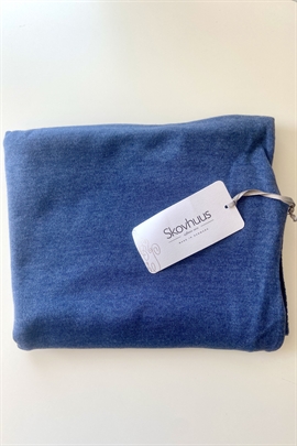 Strik poncho fra Skovhuus i denimblå - one size