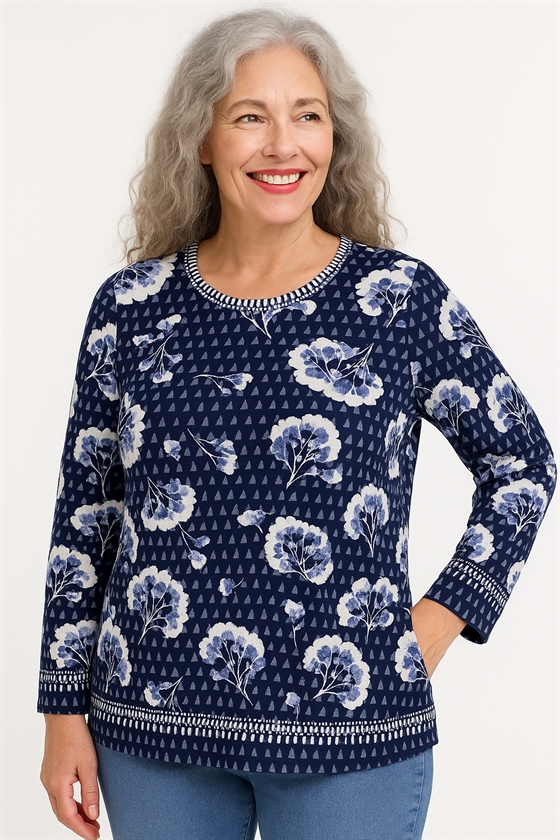 Signature T-shirt i blå med blomster og lange ærmer