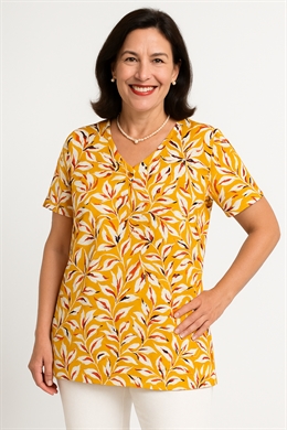 Gul Marinello dame t-shirt med hvide blomster og læg ved hals