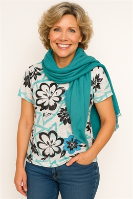 Mudflower T-shirt fra Modflower med turkis blomster og små sten