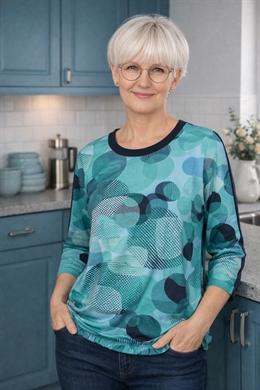 Turkis t-shirt med cirkler fra Brandtex