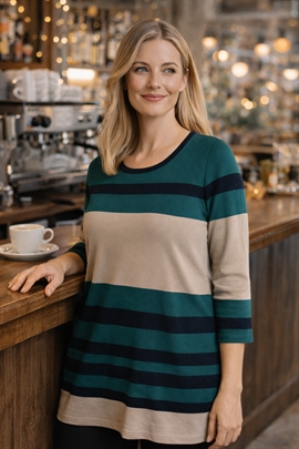 Lækker tunika i grøn og creme fra Text