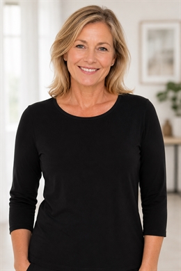 Sort basis t-shirt fra Micha
