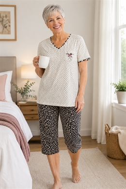 Pyjamas med mønster på marine og off white