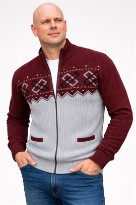 Herre cardigan med lynlås fra Carabou i mønster i røde og grå farver
