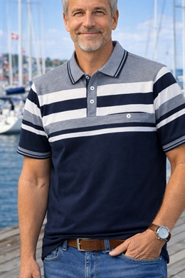 Marine blå herre polo fra Roberto med lyse kontrast striber