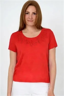 Flot ensfarvet rød t-shirt fra Reflect Collection